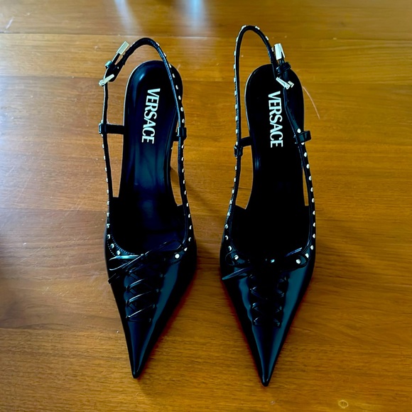 Versace sling back heels - Picture 2 of 6